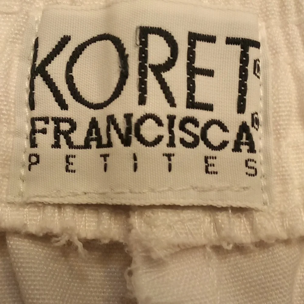 Koret Petites White Pants - 28" Elasticized Waist - Picture 6 of 7